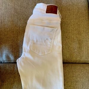 White American Eagle Jeans